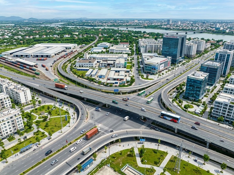 Điều kiện phát triển kinh tế đô thị từ hạ tầng, nguồn lực đến thị trường
